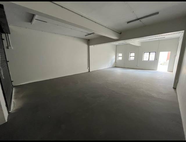 198M² WAREHOUSE TO LET IN NDABENI